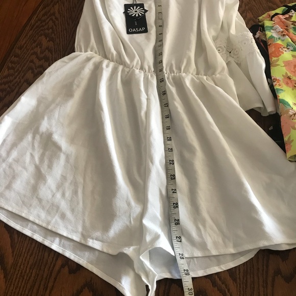 Oasap white lacy boho Gypsy Romper - Picture 8 of 8